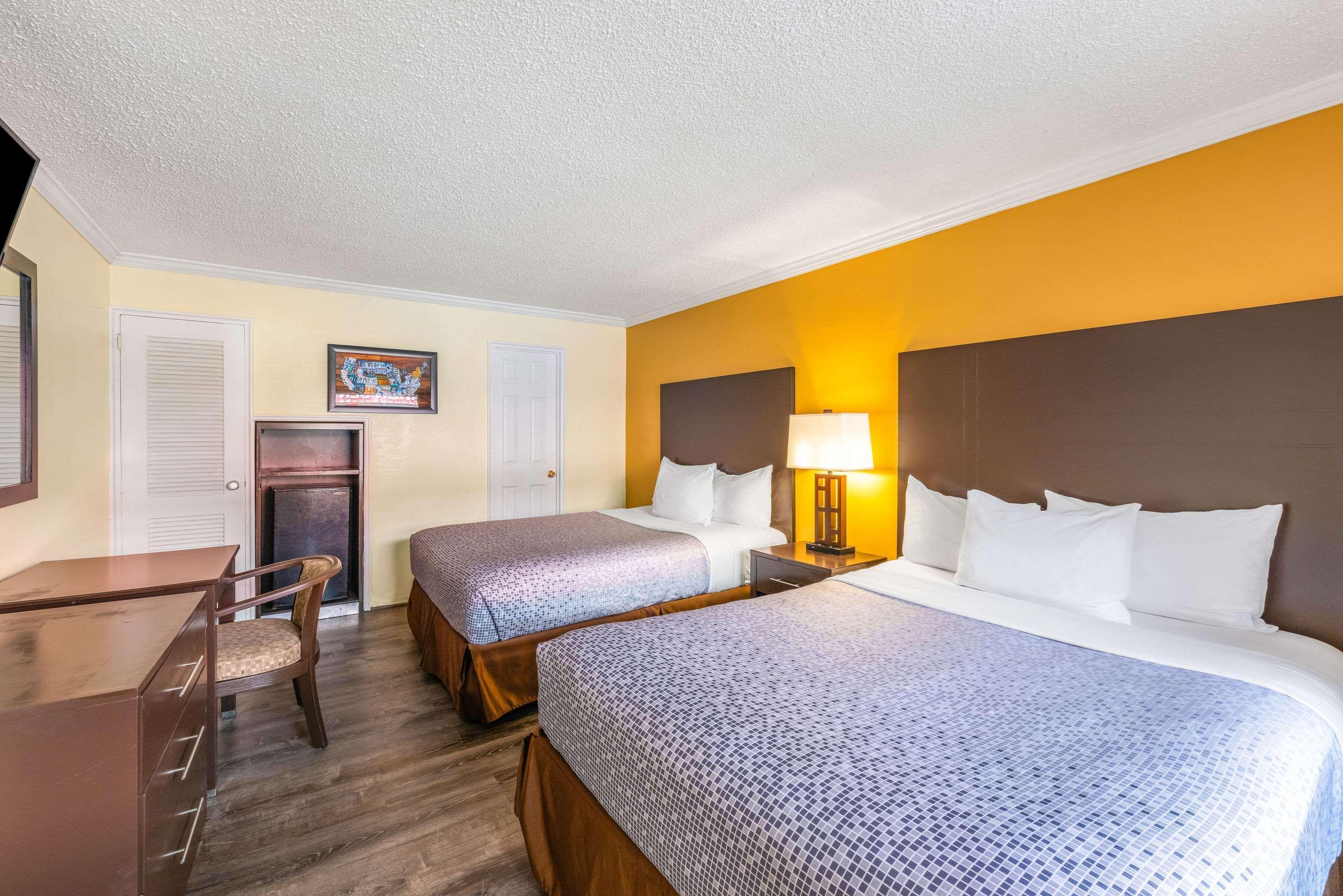 Econo Lodge Beach And Boardwalk Atlantic City Zewnętrze zdjęcie